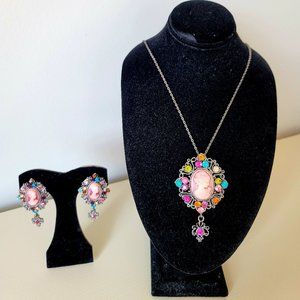 Cameo Lady Pendant vintage Necklace & earring set pale rose